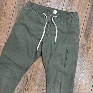 Vuori Men's Ripstop Climber Pant Dark Oregano Size Medium Tapered Leg *READ*